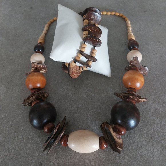 FASHION JEWELRY Women's Various Wood Beads Discs Necklace Earrings Bracelet NWOT - Picture 5 of 10